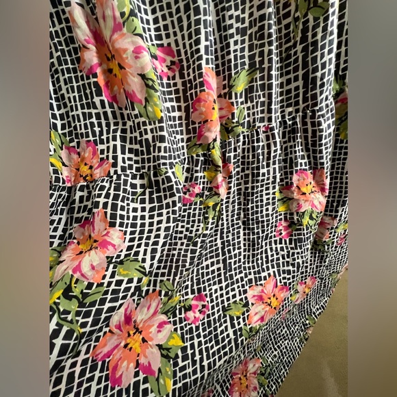 Johnny Was 100% silk dress - Picture 11 of 16